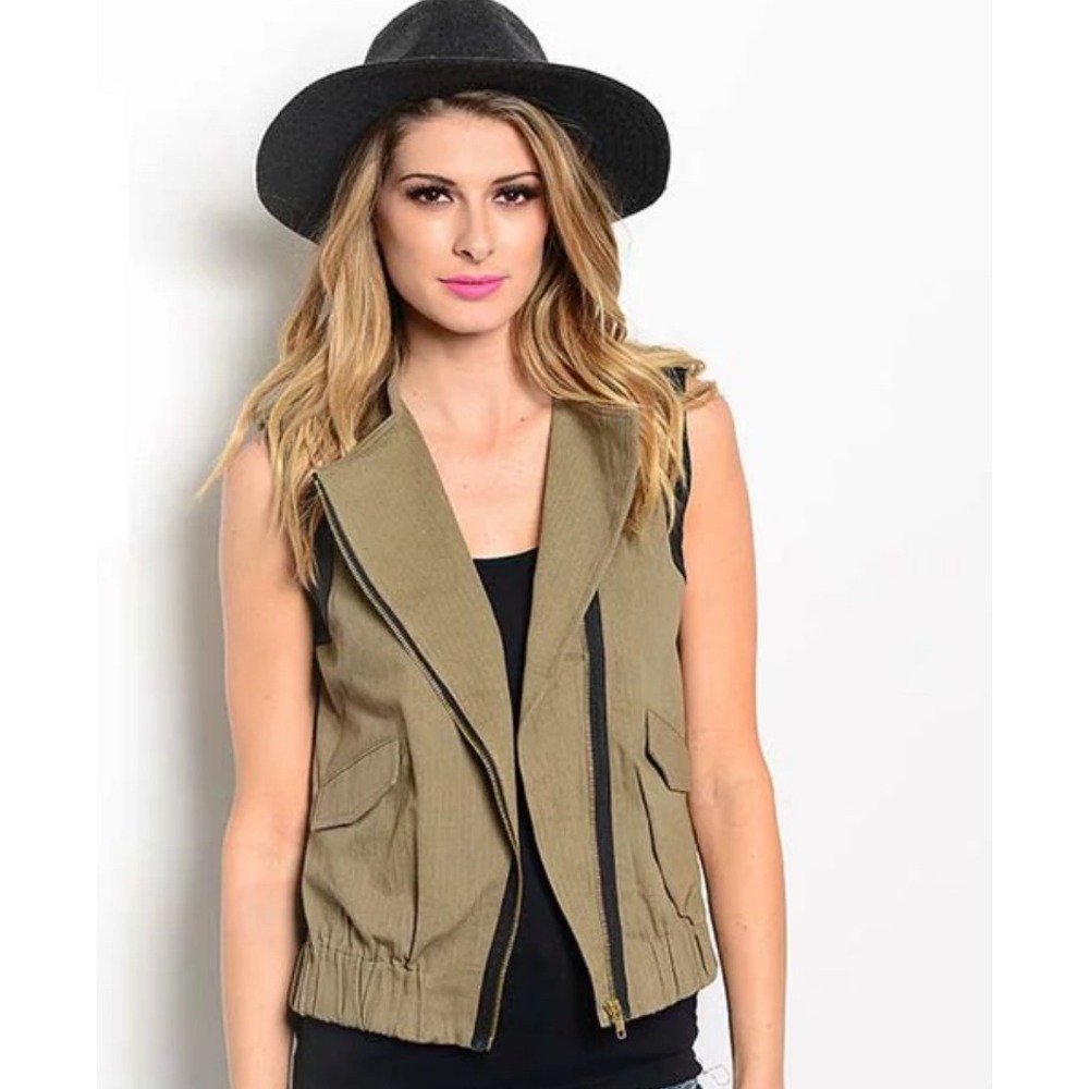 Veeko Utility Vest Asymmetrical Zip Front Olive Green Size 36 Military